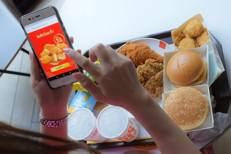 แมคโดนัลด์ ส่งความเฮงฉลองตรุษจีน มอบสิทธิ...