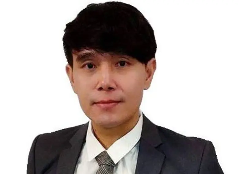 นายธีรเศรษฐ์ พรหมพงษ์ นักกลยุทธ์เศรษฐศาสต...