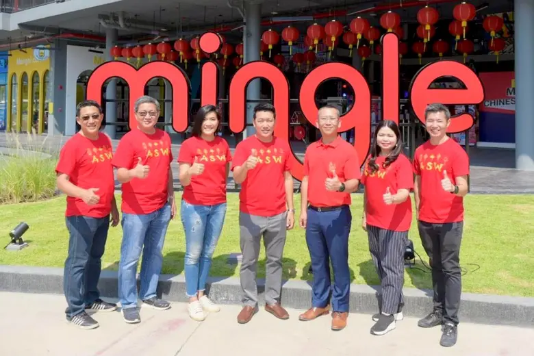 นายกรมเชษฐ์ วิพันธ์พงษ์ (ที่ 4 จากซ้าย) ป...