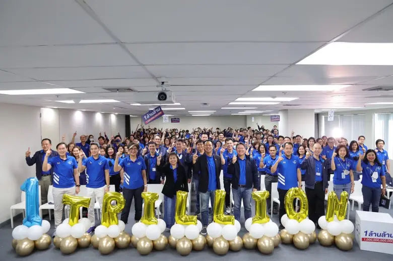 ดร.รักษ์ วรกิจโภคาทร กรรมการและผู้จัดการท...