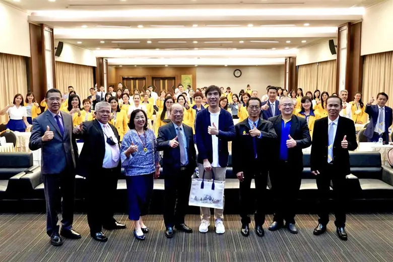 นายดลเดช สัจจวีระกุล รองกรรมการผู้จัดการ ...