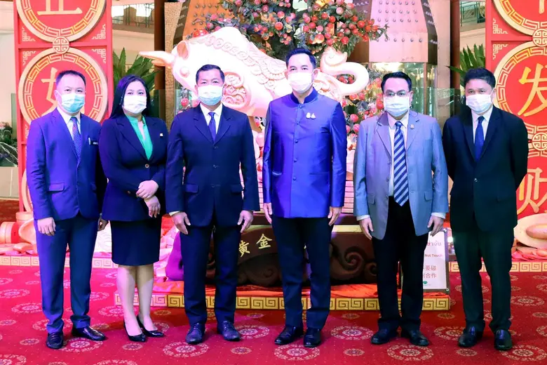 อิทธิพล คุณปลื้ม รัฐมนตรีว่าการกระทรวงวัฒ...