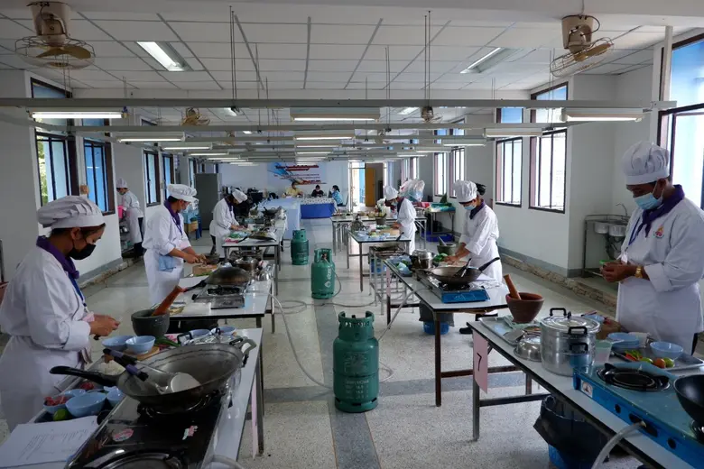 สนพ.สมุทรสงคราม ทดสอบมาตรฐาน ผู้ประกอบอาหารไทย ระดับ 1