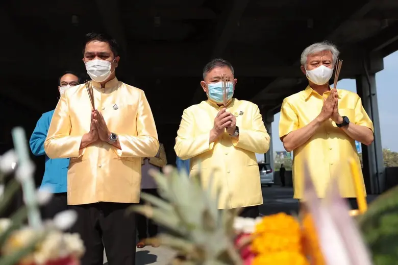 บริษัท รถไฟฟ้า ร.ฟ.ท. จำกัด จัดพิธีทำบุญครบรอบ 10 ปี