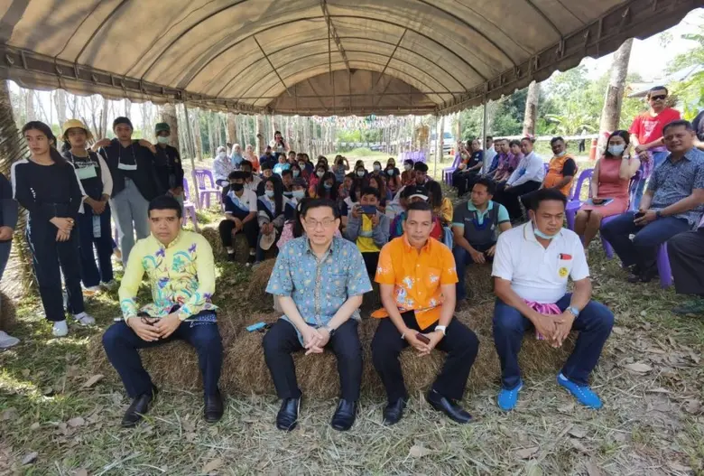 ที่ชุมชนบ้านเกาะปริง ต.ควนปริง อ.เมือง จ....