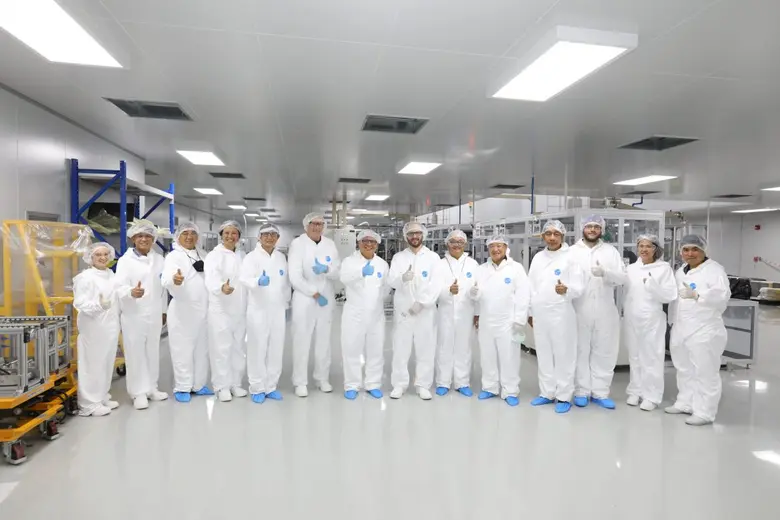 ดร. ไพรินทร์ ชูโชติถาวร ประธานกรรมการ บริ...