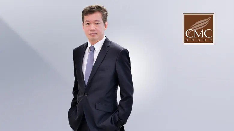 นายแพทย์วิเชียร แพทยานันท์ ประธานเจ้าหน้า...