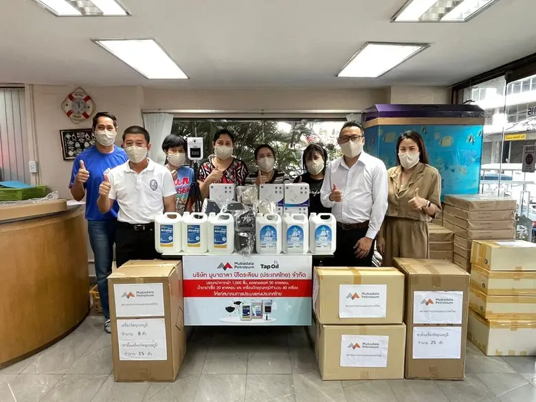 นายชยวงศ์ โปษยานนท์ (ที่ 2 จากขวา) ผู้จัดการฝ่ายรัฐ...