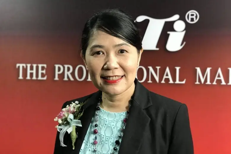 นางสาววรชนาธิป จันทนู รองผู้อำนวยการสถาบั...