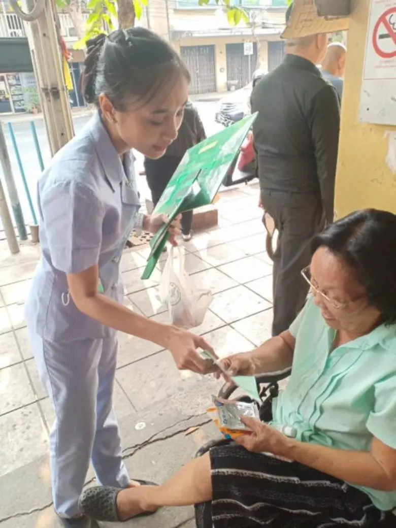 กทม.วางมาตรการเชิงรุกป้องกันไข้เลือดออก - สุ่มสำรวจดัชนีลูกน้ำยุงลายในชุมชน โรงเรียน วัดทั้ง 50 เขต