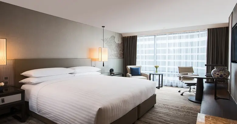 พบกับโปรโมชั่นสุดพิเศษ Don't Tell the GM จากห้องอาหารโกจิ คิทเช่น + บาร์ อิ่มอร่อยกับบุฟเฟ่ต์นานาชาติ พร้อมห้องพักฟรี 1 คืน!