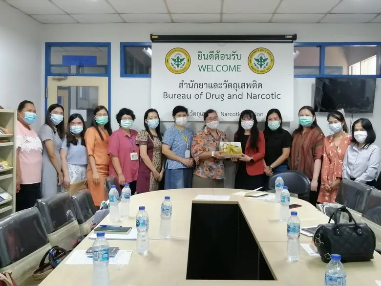 วศ.อว. ยกทีมนักวิทย์เยี่ยมชมแลปกัญชา-กัญช...