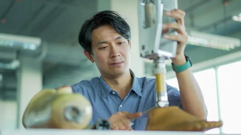 "ชุดระบบหุ่นยนต์ "มดบริรักษ์" ช่วยบุคลากร...