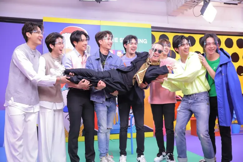 เรียกว่าฟินกันแบบ 2 เด้ง! เมื่อเจ้าของฉาย...