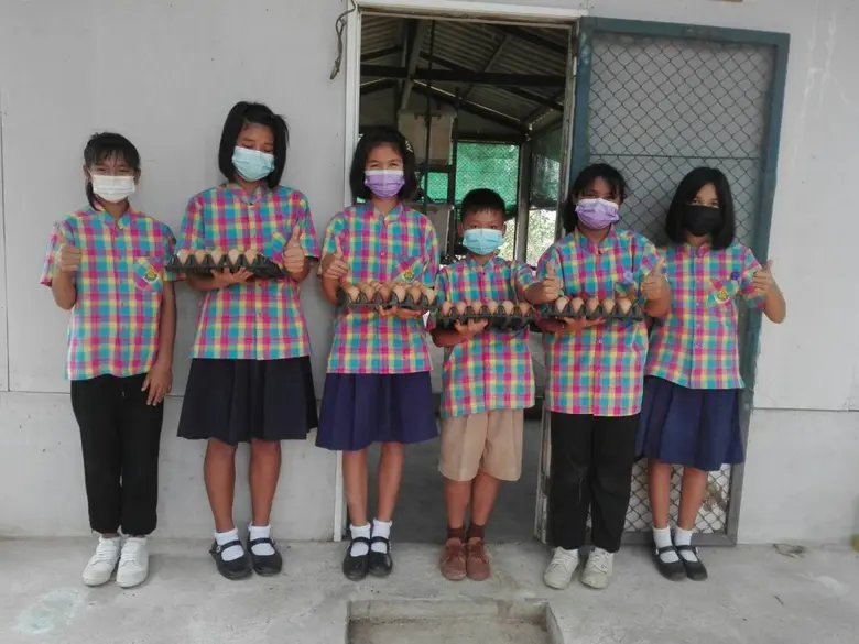 โรงเรียนรัฐการุณวิทยา ตำบลทองหลาง อำเภอจั...