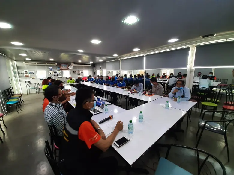 สนพ.สมุทรสงคราม และ บจก. รุจโอฬาร จัดประชุม แนวทางการดำเนินโครงการเพิ่มผลิตภาพแรงงานสู่ SME 4.0