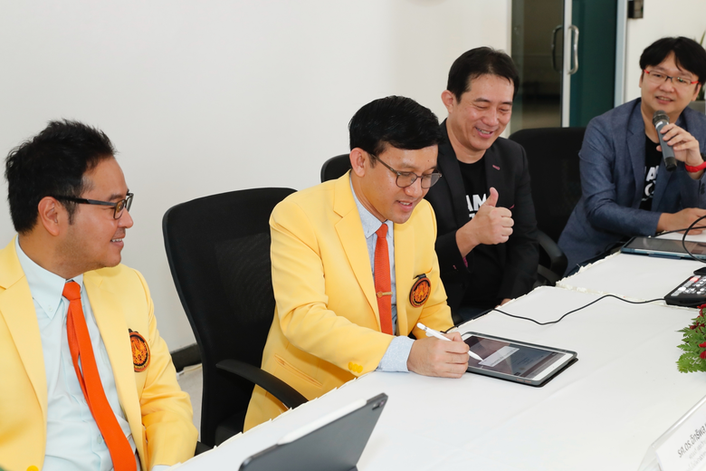 พระจอมเกล้าลาดกระบัง เดินหน้าสู่ Digital Transformation ร่วมกับไอแอม คอนซัลติ้ง นำร่องด้วยนำเทคโนโลยีบล็อกเชนช่วยขับเคลื่อนสร้างระบบนิเวศทางไอที พร้อมโชว์เคสการใช้งานจริงด้วย Digital Signature on Blockchain