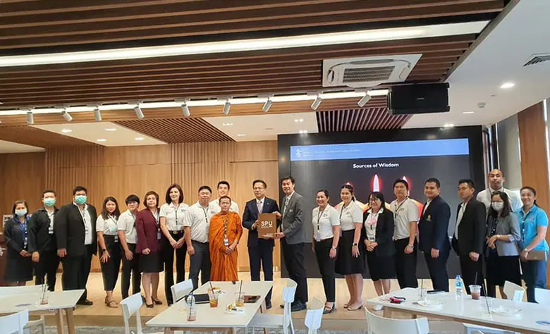 ผู้ช่วยศาสตราจารย์ ดร.เกรียงไกร สัจจะหฤทัย นำทีมนัก...