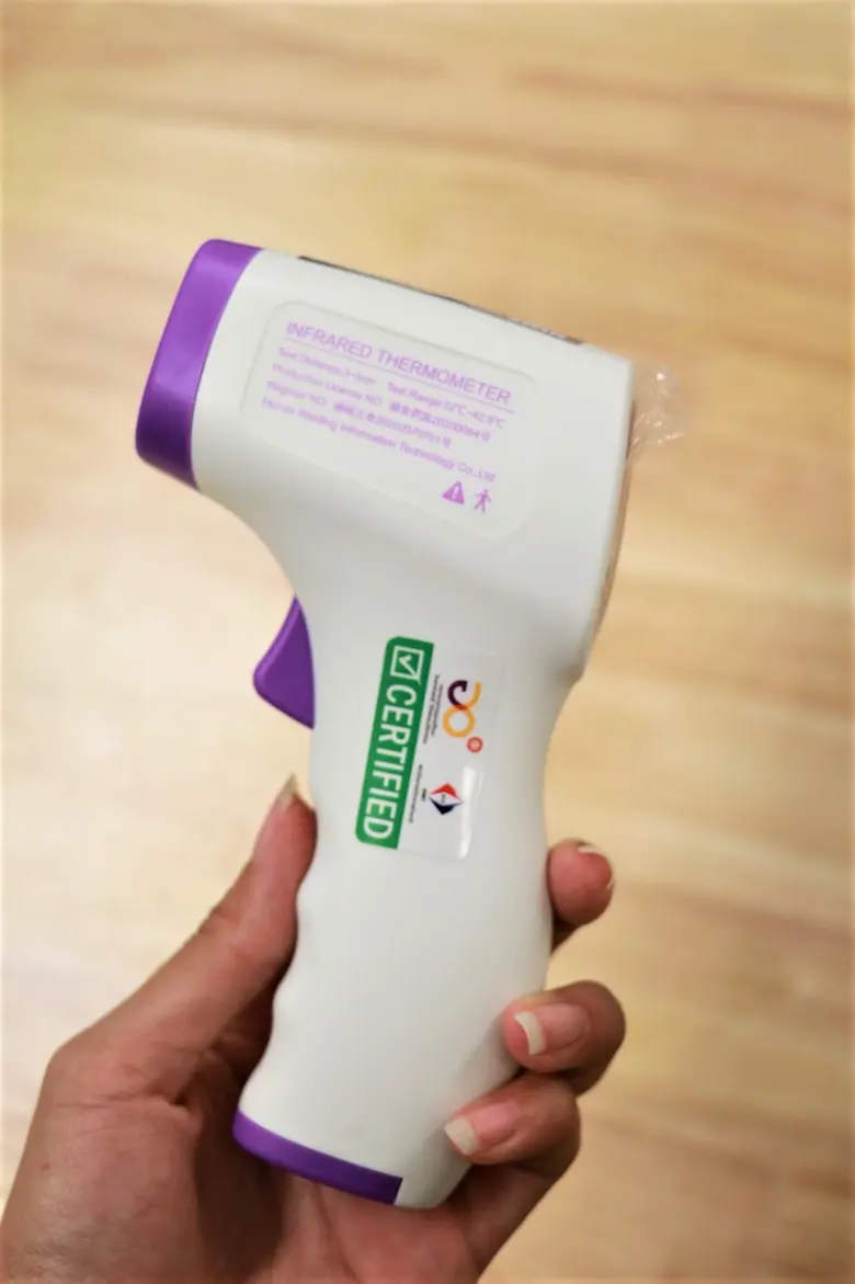 สถาบันมาตรวิทยา หนุนคัดกรองเชิงรุกโควิด-19 จ.ปทุมธานี ส่งทีมงานลงพื้นที่สอบเทียบเครื่องวัดอุณหภูมิ