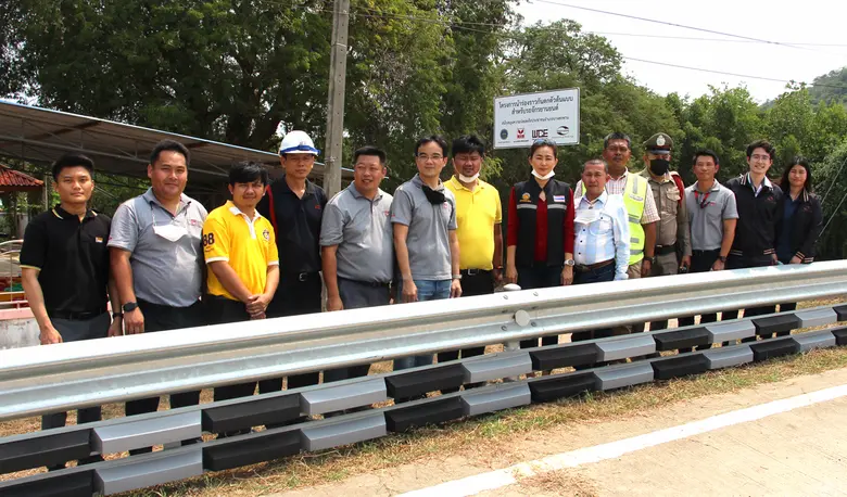 โครงการนำร่องราวกันตกตัวต้นแบบสำหรับรถจัก...