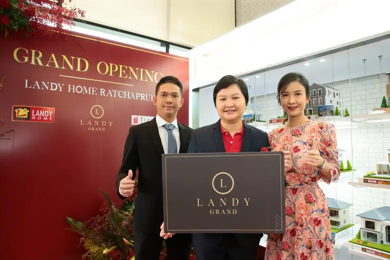 ตลาดรับสร้างบ้านหรูยังเนื้อหอม แลนดี้ โฮม...