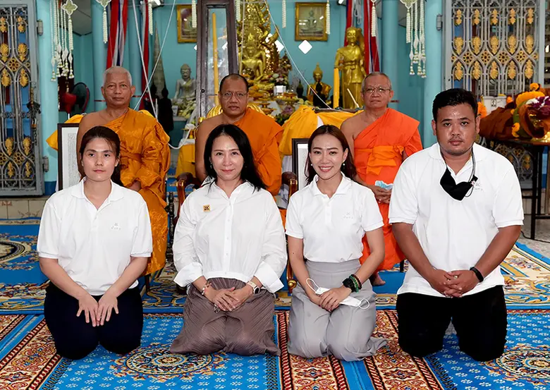 คุณอัทธนีย์กานต์ ปฐมสมพงษ์ ผู้อำนวยการฝ่า...