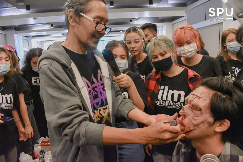 คณะนิเทศศาสตร์ มหาวิทยาลัยศรีปทุม โดย อาจ...