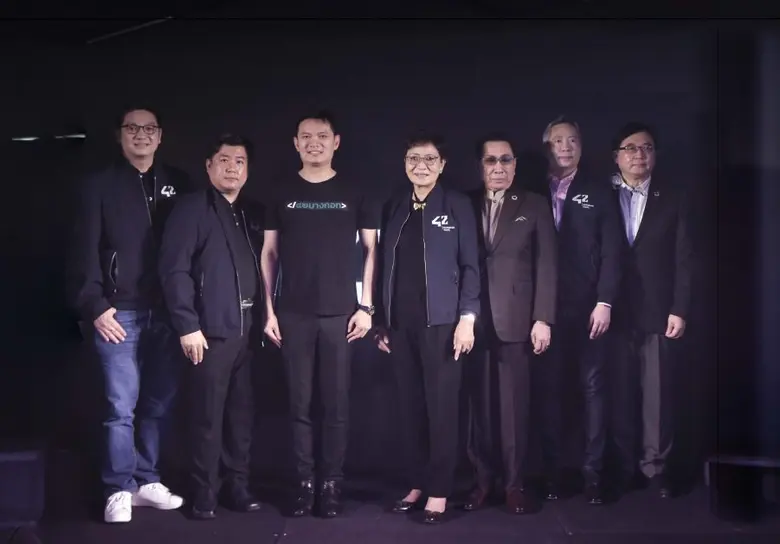 ศ. ดร.สุชัชวีร์ สุวรรณสวัสดิ์ อธิการบดี ส...