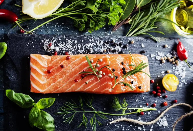 ห้องอาหาร โคสต์ บีชคลับและบิสโทร ขอต้อนรั...