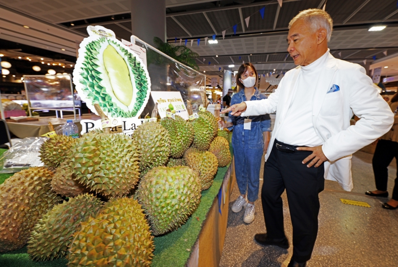 "สุวัจน์" ให้กำลังใจผู้ประกอบการ พ่อค้า แม่ค้า เตรียมรับการท่องเที่ยวหลังโควิด