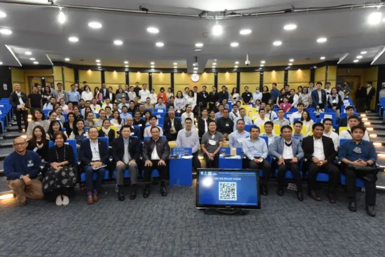 หอการค้าไทย ผนึกกำลัง UTCC จัดหลักสูตรเร่งรัดสร้างผู้ประกอบการใหม่ให้นักบินและพนักงานต้อนรับบนเครื่องบิน