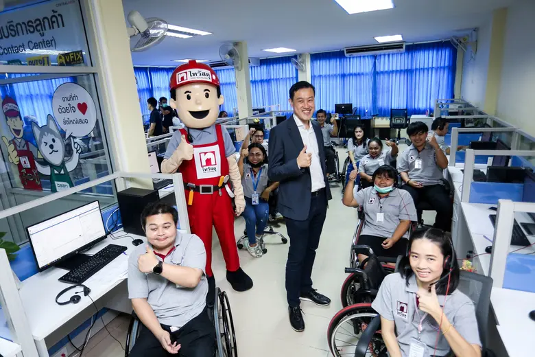 ซีอาร์ซี ไทวัสดุ เปิด "ศูนย์ Contact Center ไทวัสดุ เพื่อคนพิการ" สร้างรายได้ที่มั่นคงและยั่งยืน