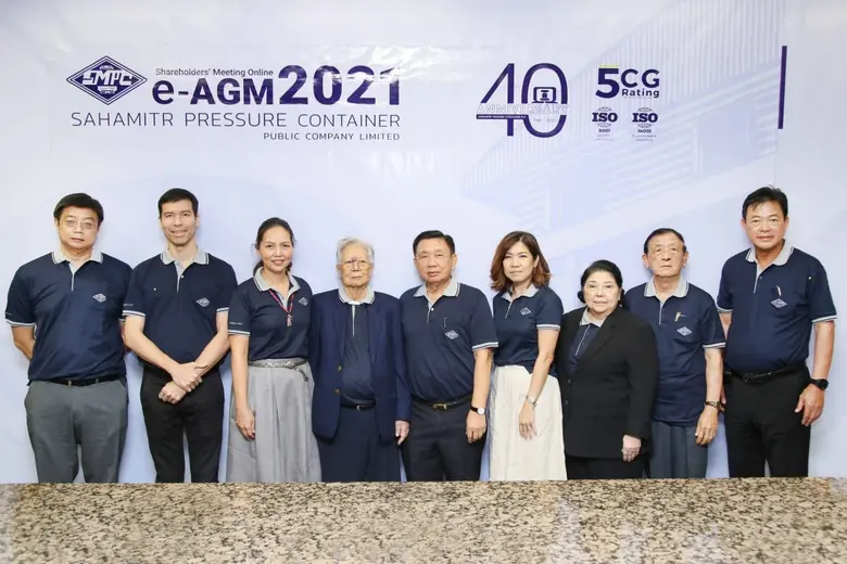 นายวินัย วิทวัสการเวช (กลาง) ประธานกรรมกา...