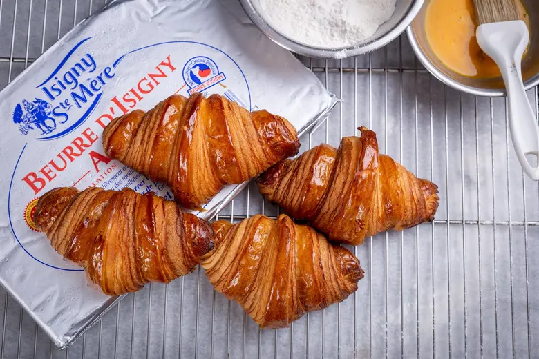 เอราวัณ เบเกอรี่ ร้านเบเกอรี่สไตล์คลาสสิค...