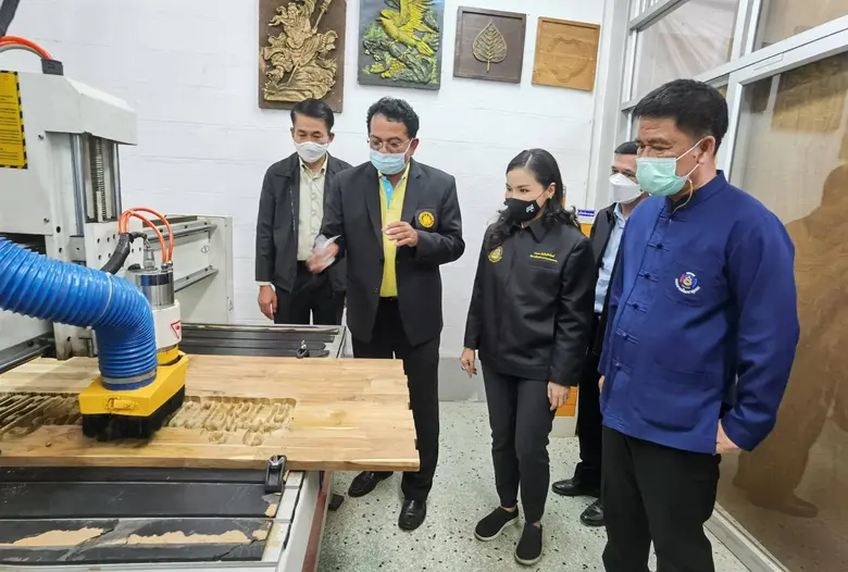 รมช.แรงงาน ตรวจเยี่ยมสำนักงานพัฒนาฝีมือแรงงานแพร่ ภายใต้โครงการขับเคลื่อนไทยไปด้วยกัน