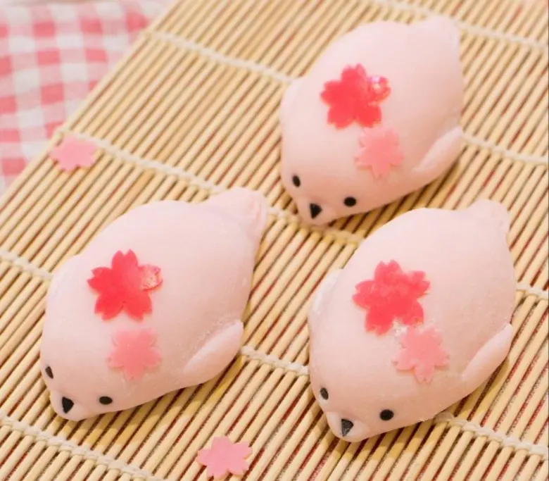 เซ็นทรัลพลาซา เวสต์เกต ชวนมาคลายเครียดกับขนมหวานธีมซัมเมอร์ ในงาน "Signature Sweets 2021" เพราะความหวาน จะเยียวยาทุกสิ่ง