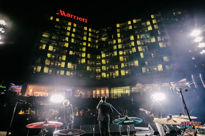 "HOTEL FEST" วิถีใหม่ แห่งการปาร์ตี้คอนเสิร์ต ริมระเบียงโรงแรม แบบ New Normal ตอบโจทย์ยุคโควิด