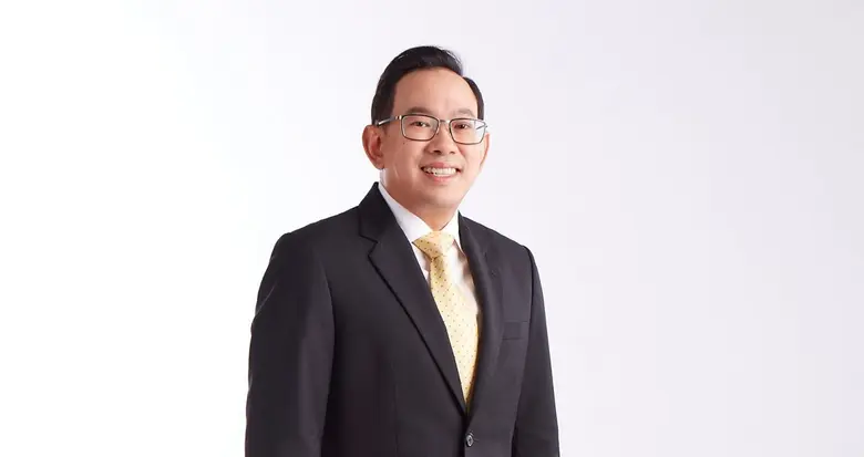 นายวัฒนพงษ์ คุโรวาท ผู้อำนวยการสำนักงานนโ...