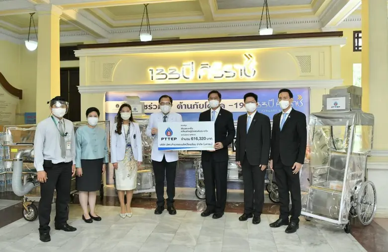 นายพงศธร ทวีสิน (ที่ 3 จากขวา) ประธานเจ้า...