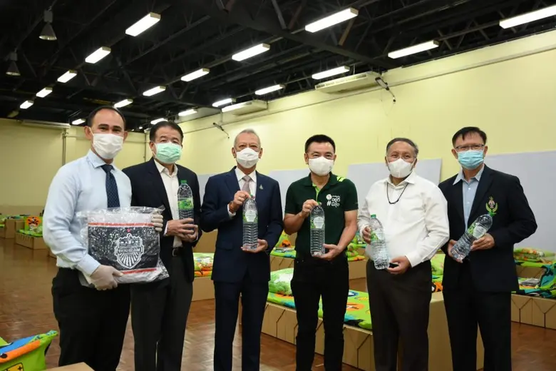 "PTG" ร่วมบริจาคน้ำดื่ม 4 แสนขวด ให้กับกระทรวงสาธารณสุข พร้อมมอบพื้นที่สถานีบริการน้ำมันPT รองรับการฉีดวัคซีนโควิด-19