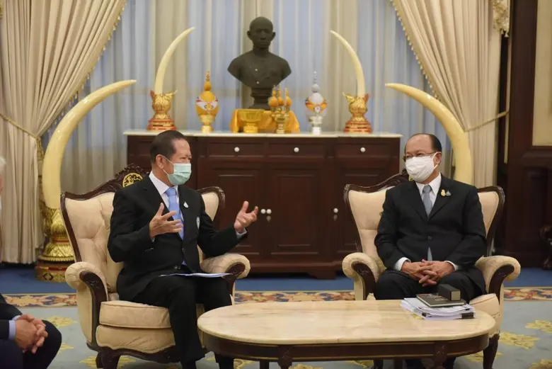 นายสนั่น อังอุบลกุล ประธานกรรมการหอการค้า...