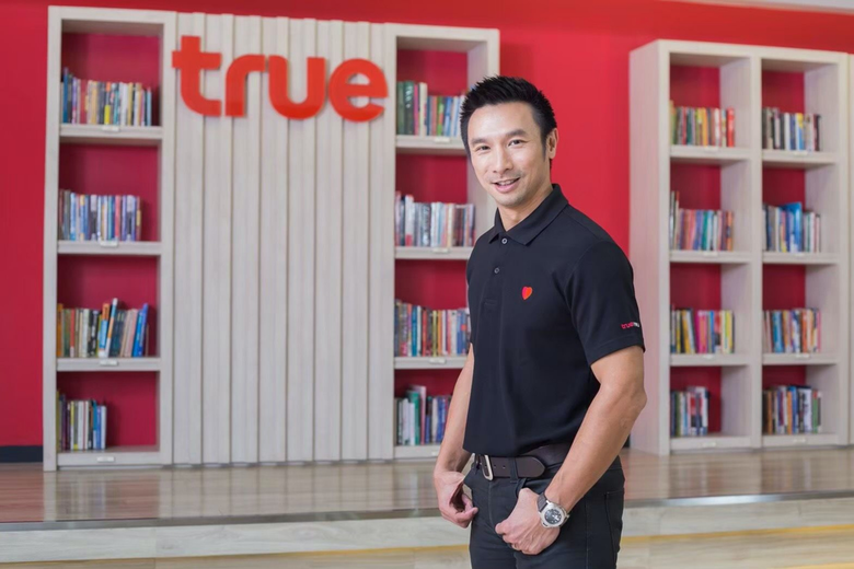 เพราะทุกชีวิตมีค่า จึงขอดูแลกัน...กลุ่มทรู เคียงคู่คนไทย มอบฟรี !!! ประกันโควิด-19 และผลข้างเคียงจากการฉีดวัคซีน CoVacc ฟรีแก่ลูกค้าทรูทุกคน นาน 2 เดือน วงเงินคุ้มครองสูงสุด 100,000 บาท คลิกได้เลยบนแอปทรูไอดี วันนี้ - 30 มิ.ย. 64