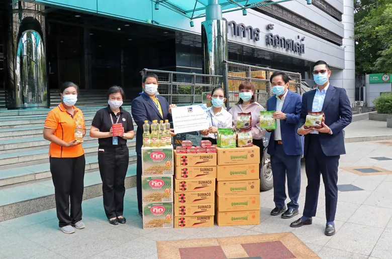 ล็อกซเล่ย์ มอบสินค้ากลุ่มเทรดดิ้ง ช่วยเหลือชุมชนคลองเตยฝ่าวิกฤตโควิด-19