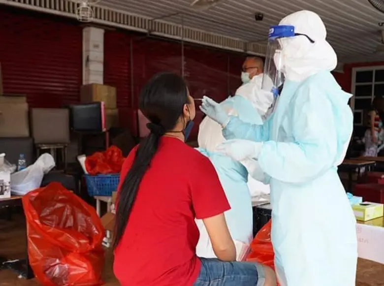 นายปารุส อรหัตมานัส ผู้อำนวยการเขตวังทองห...