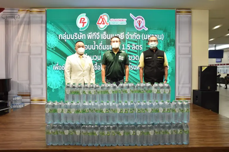 นายสุวัชชัย พิทักษ์วงศาภรณ์ (คนกลาง) กรรม...