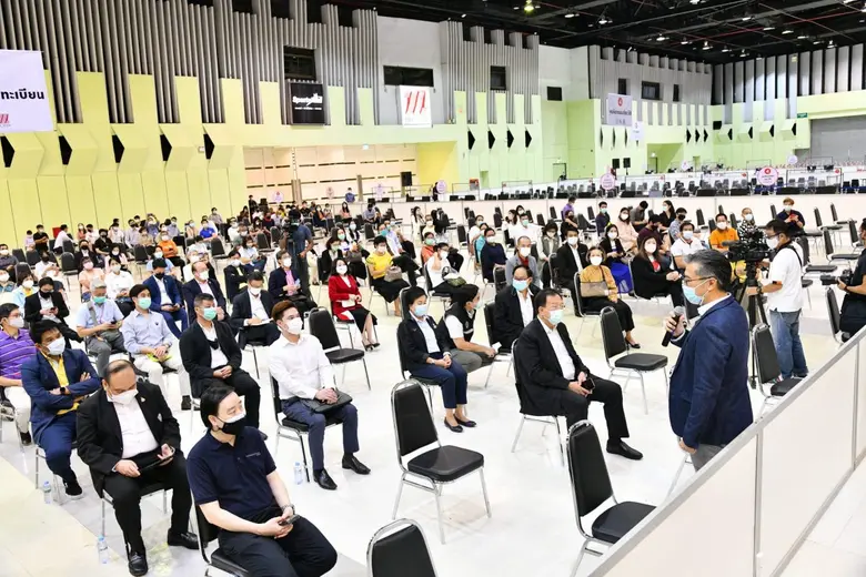 เดอะมอลล์ กรุ๊ป สนับสนุนงบกว่า 70 ล้านบาท จับมือ กรุงเทพมหานคร-จังหวัดนนทบุรี-จังหวัดนครราชสีมา เดินหน้าเตรียมสถานที่ฉีดวัคซีนป้องกันโควิด-19