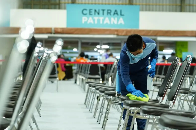 'Central Pattana' moves forward with its vaccination initiative to help build confidence among Thais, with Central Lardprao hosting Bangkok's first COVID-19 vaccination center in a shopping center