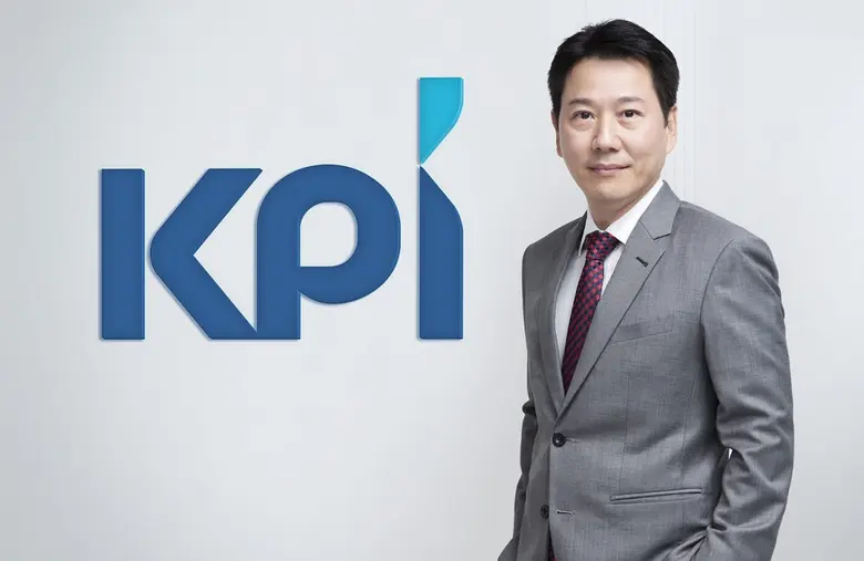 ดร. พงษ์ภาณุ ดำรงศิริ กรรมการผู้จัดการใหญ...