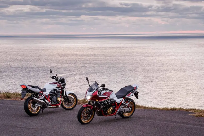 ฮอนด้า เปิดตำนาน "ซูเปอร์โฟร์" โมเดลสุดยอดคลาสสิกตลอดกาล