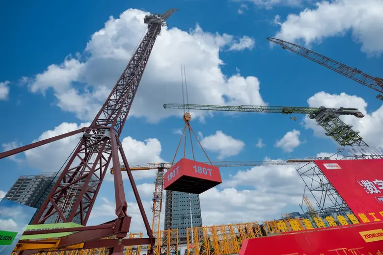 Xinhua Silk Road: Zoomlion เปิดโรงงานผลิตทาวเวอร์เครนอัจฉริยะเฟสสองในภาคกลางของจีน
